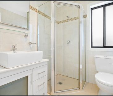 Beautiful Family Home! - Photo 4