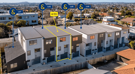 Location and convenience! - Photo 3