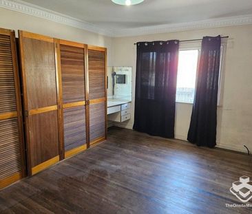 Create ListinCharming 3-Bedroom Home with Modern Amenities in Prime Acacia Ridge Locationg - Photo 1