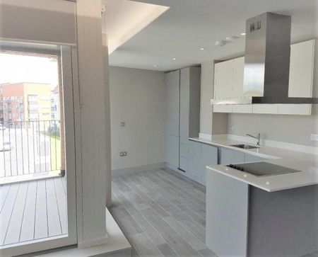 1 bedroom apartment to rent - Photo 2