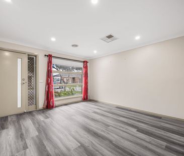 Convenient Family Living in Truganina - Photo 2