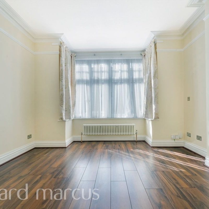 Addiscombe Court Road, CROYDON - Photo 1