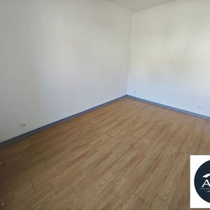 Location Appartement 2 pièces 38m² EPERNON 28230 - Photo 2