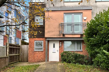 Room in a Shared House, Ashton Old Road, M11 - Photo 5