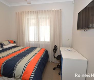Modern Rooming House - 2 Rooms Available Now - Photo 2