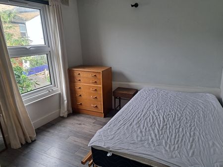 3 Bed End Terrace, Jennings Road, SE22 - Photo 4