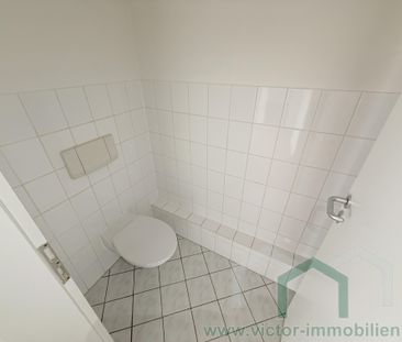 ** Zentrum-Süd: 2-Zimmer-Whg. mit Dachterrasse und Wannenbad ** - Foto 3