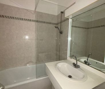 Location Appartement 1 pièce 32m² - Photo 4