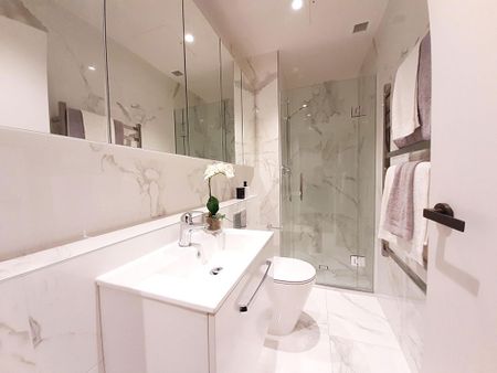 Double Level Apartment in Great Location - Photo 5