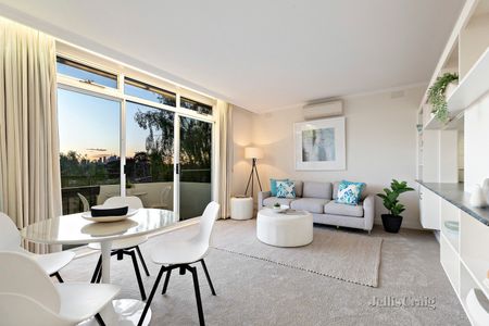 21/36 Grange Road, Toorak - Photo 3