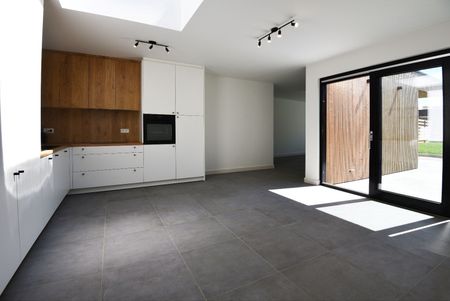 Gerenoveerde woning met 3 slaapkamers en tuin - Photo 4