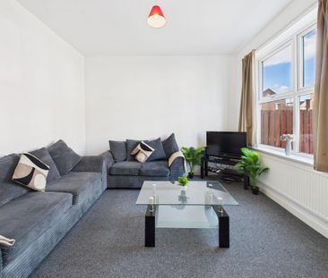 4 bedroom house to rent - Photo 1