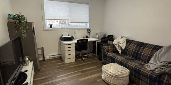 3 1/2 Poêle/frig, Elec, Chauf Inclus, 1e - Photo 3