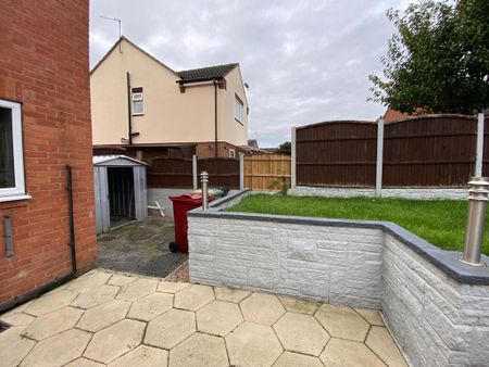 2 bedroom link detached house to rent - Photo 3