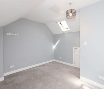 3 bedroom semi-detached house to rent - Photo 5
