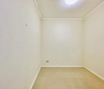 One Bedroom Plus Study Apartment in Waitara - Photo 2