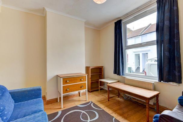 4 bedroom house to rent - Photo 1