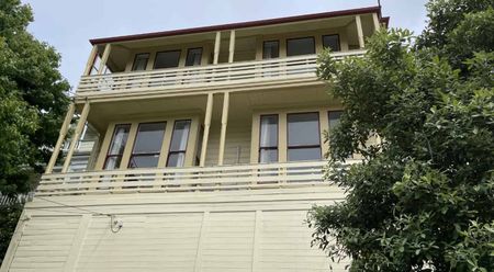 Charming Spacious Historic Home - Photo 4