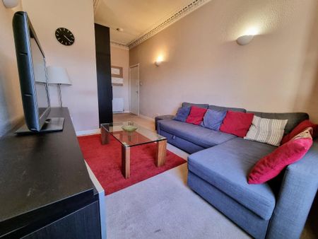 2 bedroom flat to rent - Photo 5