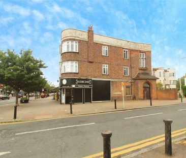 Springfield Court, Corbets Tey Road, Upminster, Essex, RM14 - Photo 6