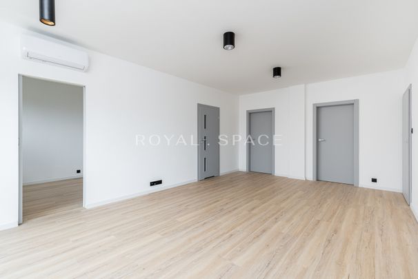 Apartament z tarasem w sercu Woli Justowskiej! - Zdjęcie 1