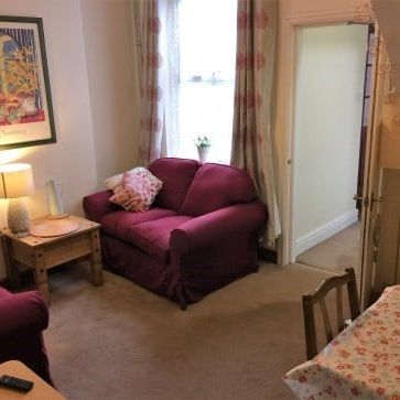 7 BLOSSOM AVENUE - Photo 1