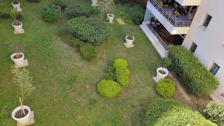 Location Appartement 4 pièces 80m² MARSEILLE 6ème - Photo 5