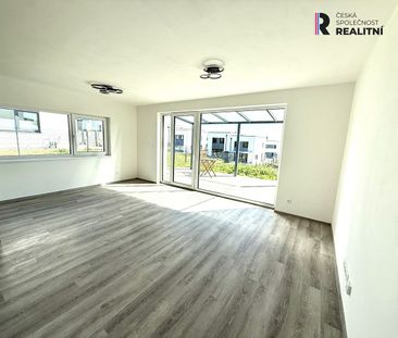 Pronájem domu 110 m² s pozemkem 373 m² - Photo 1