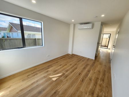 Stylish Living! - Photo 2