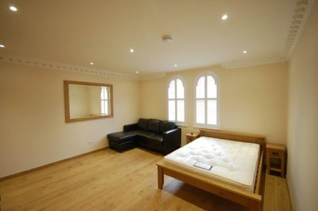 1 bedroom Flat To Let - Photo 3