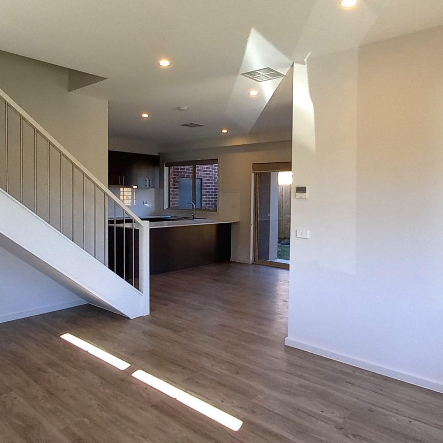 Low Maintenance Townhouse - Photo 1