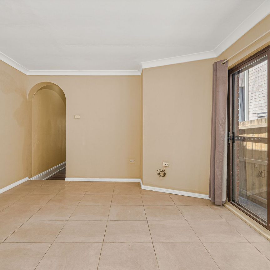 A Serene Inner-West Retreat with North-Facing Garden - Photo 1