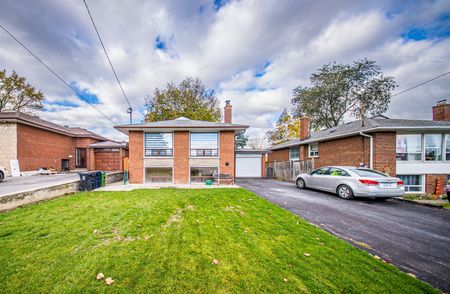 For Lease - 46 Samba Drive, Toronto, Ontario - Photo 4
