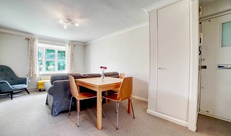 2 Bedroom Apartment to Rent in Westcott Road, London, SE17 - Photo 4