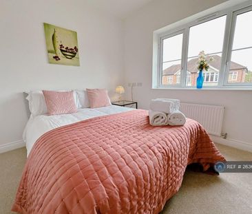 3 bedroom semi-detached house to rent - Photo 6
