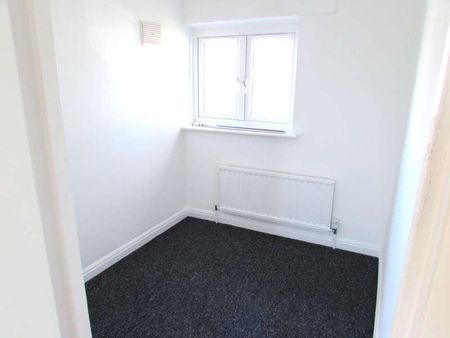 Long Elmes, Harrow Weald, Middlesex, HA3 - Photo 4