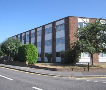 Gresham Road, Staines-upon-Thames, Surrey, TW18 2BL - Photo 4