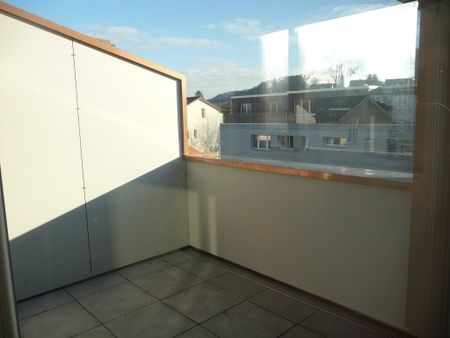 "Moderne Dachwohnung in ruhigem Wohnquartier" - Foto 3