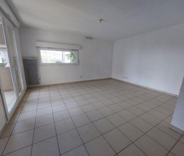location Appartement T3 DE 66.39m² À ST PRIEST - Photo 1