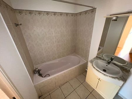 Location Appartement 2 pièces 41m² ORLEANS 45000 - Photo 5