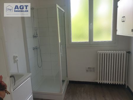 Location Appartement 4 pièces 87m² BEAUVAIS 60000 - Photo 3