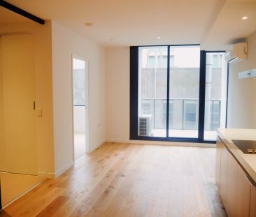 2 Bed, 1 Bath - Photo 2