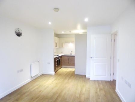 1 bedroom flat to rent - Photo 2