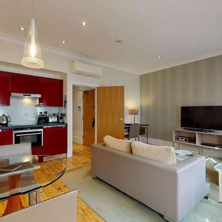 Brompton Road, Knightsbridge, London, SW3 - Photo 1