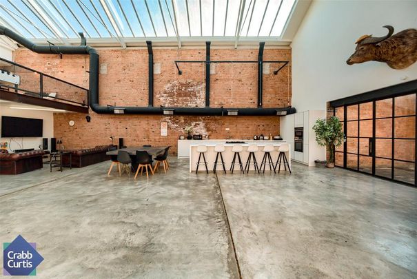 4 bedroom apartment to rent - Photo 1