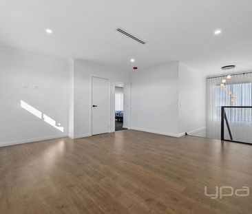 4 BEDROOM LUXURY HOME - Photo 2