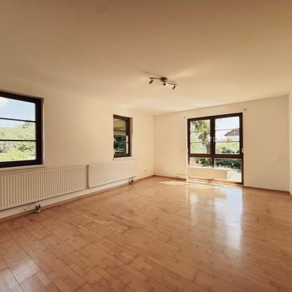 Lichtdurchflutete Balkonwohnung mit guter Verkehrsanbindung - Photo 1