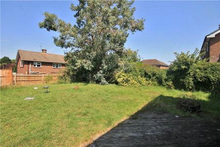 Blackwell Avenue, Guildford, UK, GU2 8LU - Photo 5