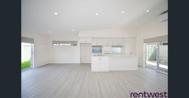 2 Storey town house in Old Halls Head - Photo 1