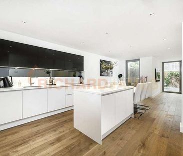 Goodwyn Avenue, Mill Hill, NW7 - Photo 4